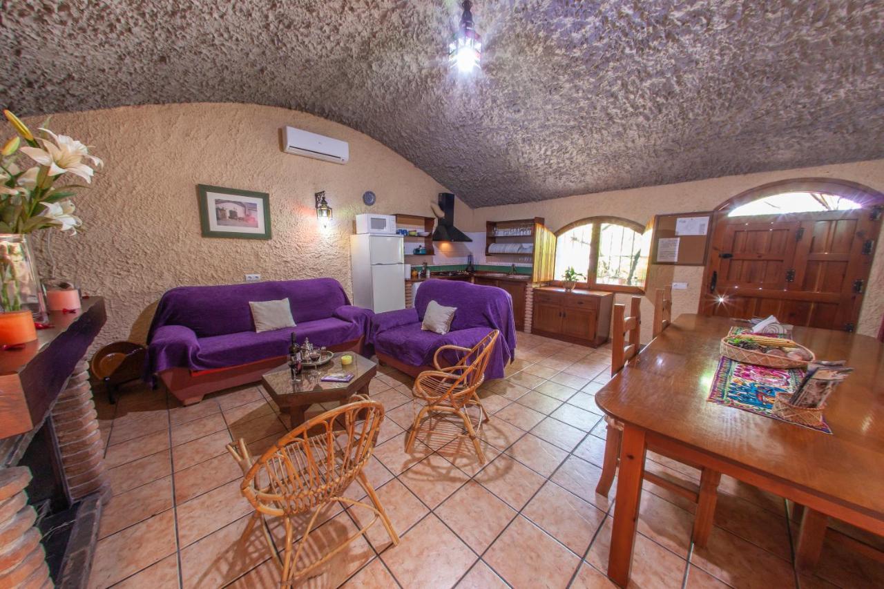 בית הארחה Hinojares 	Casas Cueva Cazorla מראה חיצוני תמונה