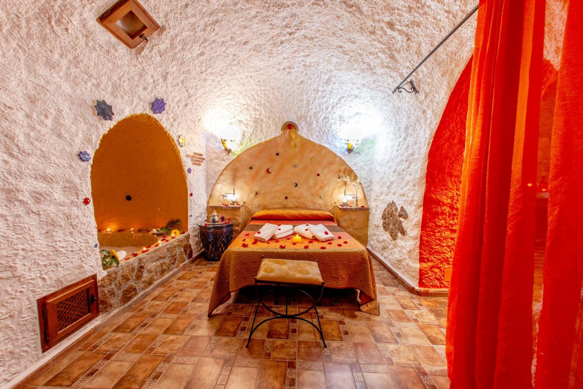 בית הארחה Hinojares 	Casas Cueva Cazorla מראה חיצוני תמונה